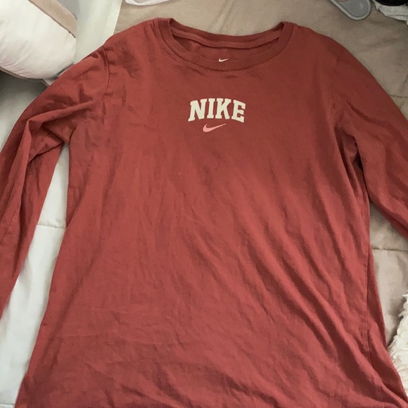 nike shirt - Picture 1 of 1
